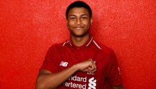 Ливърпул подписа с най-големия талант от школата си