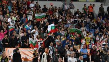 Скандалът с косоварите започнал заради чуждо знаме