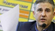 Край на трансферите: Левски отсвирва чужденците, ще влага пари в школата