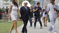 Бърни Екълстоун остави 1200 евро бакшиш