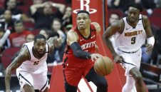 Брадата и Ръс спряха серията от загуби на Хюстън