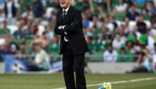 Трапатони също подкрепи Нойер за Златната топка