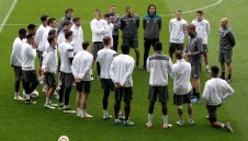 ПРОГНОЗА: Виляреал - Ливърпул