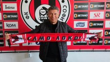 Официално! Балъков се завърна в Първа лига