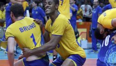 Бразилия стартира с успех във финалната шестица на Световната лига