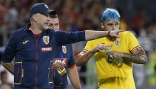 Селекционерът на Румъния мрънка след равенството с България