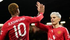 Рашфорд бележи отново, защото е щастлив