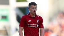 Официално: Ливърпул преотстъпи младия Уудбърн в Чемпиъншип