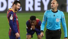 Дежавю: Барса си спомни шамарите от Любо Пенев