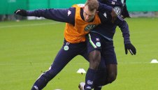 Арнолд остава "вълк" до 2020 година