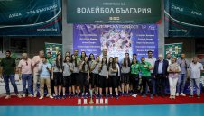 Радев удостоява световните шампионки с Почетен плакет на президента