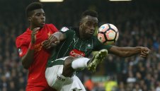 Младоците на Клоп се спънаха в Плимут