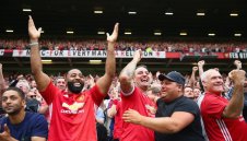 Жозе недоволен от тихия "Олд Трафорд"