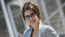 Силата на спортната психология! Родна секси психоложка извади нападател от головата суша