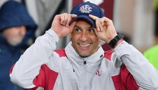 Хиляди посрещнаха Болоня като герои