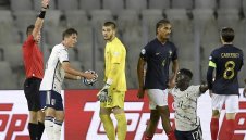 УЕФА замазва положението. Пуска ВАР на младежите от 1/4 финалите