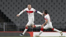 Турция смаза от бой Нидерландия. Бурак разкъса "лалетата" с хеттрик