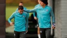 Има ли скандал между Конте и Давид Луис? Италианецът даде обяснение