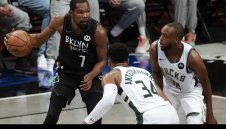 И без Брадата Бруклин размаза Милуоки