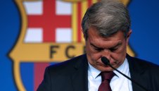 Стопени ледове? Лапорта дърпа Меси в Барса!