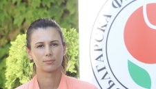 Цвети Пиронкова няма търпение да ги почва на трева