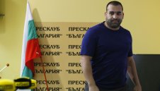 Битката ще е кървава: Багата с 2 килограма по-лек от Голямата стъпка 
