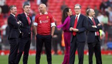 Слот: Виждам се дълго време в Ливърпул