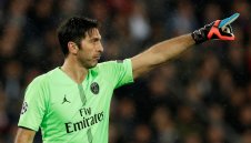 Буфон е пред изненадващ трансфер в Лийдс