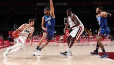 Драма! Франция излъга Словения за финал и се готви пак да бие САЩ 