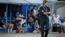 Костов готви капан на Апоел Беер Шева