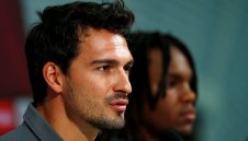 От Байерн: Не сме плащали на Борусия 38 милиона за Хумелс