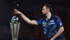 Световният №1 спря сензацията Литлър към световната титла в  дартса