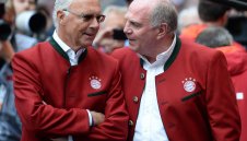 Жадни за футбол: Кайзера и Хьонес ще бъдат "фенове" на "Алианц Арена"