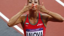 Ивет Лалова: Атлетиката ни е "скъсан просяк"