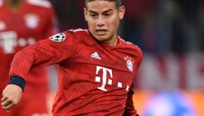 Роналдо дърпа Хамес в Юве