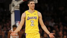 Лонзо Бол пропуска първия си мач на Коледа