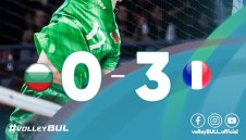 Първа загуба за "лъвчетата": Младите "петли" ни оскубаха лошо