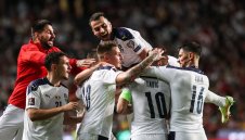 Великани: Сърбите даряват премията от 1 млн. евро за болни деца