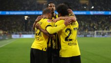 Разцъфнало "лале" дърпа Дортмунд към титлата