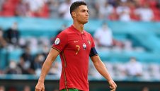 Да зашлевиш шамар на рекордьора Кристиано Роналдо