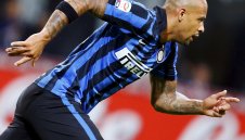 Шок в Интер! Мело под въпрос за Дерби д'Италия