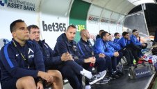 "Лалета" и шведи цакат Левски за исландски национал