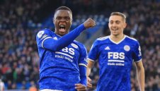 Лестър размаза Свраките с 4:0, Чуковете не успяха да бият Бърнли