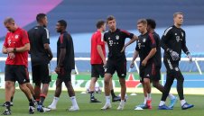 Напускането на Флик натъжи Нойер и Мюлер