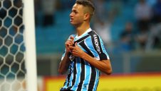 Ливърпул готви голям удар, взима "новия Роналдиньо"