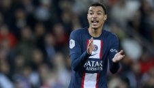 Айнтрахт плаши Левски със звезда на ПСЖ