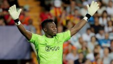 Аякс май ще си търси нов вратар от зимата, Юнайтед и още два големи клуба са на опашката за Онана