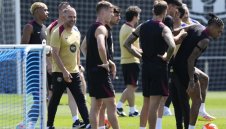 Флик зачеркна четирима с дебелия флумастер