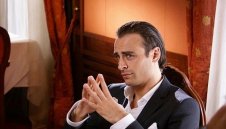 Олимпиакос готов да плаща 2 млн. евро годишно на Бербатов