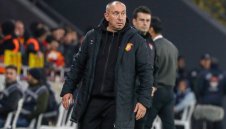 Мъри Стоилов ревна от калпав терен 